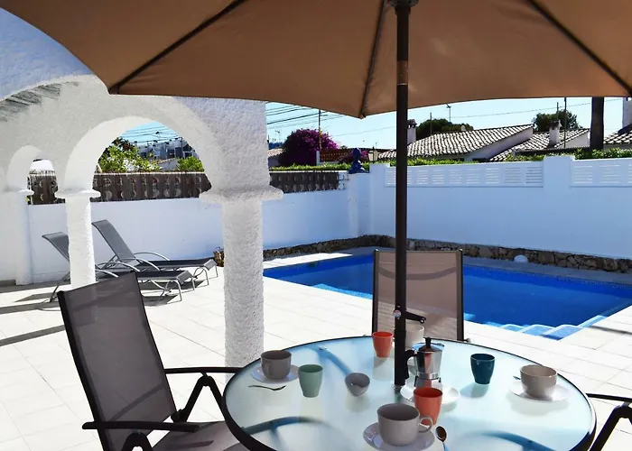 Anacasa Bacalla Piscina Privada Les Marines Ch3200 度假居 *