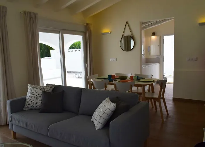 Anacasa Bacalla Piscina Privada Les Marines Ch3200 Hébergement de vacances *